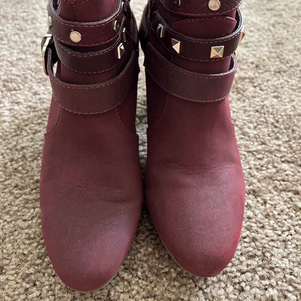 Jennifer Lopez red studded detail ankle boots